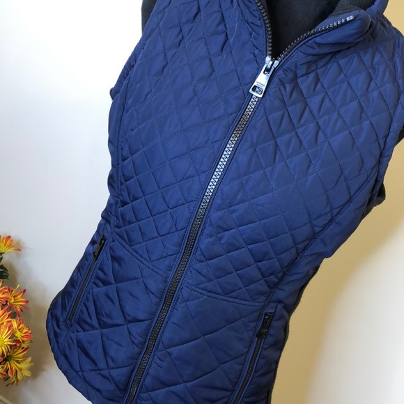 Andrew Marc Quilted Marine/Navy Vest Small - Picture 3 of 8